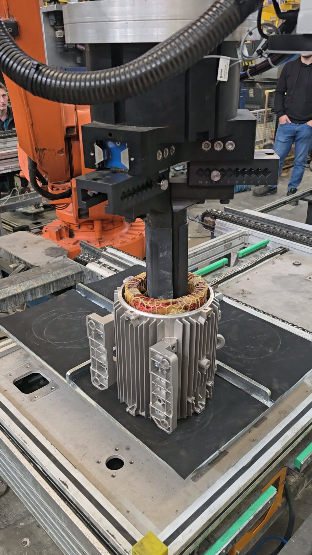 Robotic Picking and Precision Positioning in Electric Motor Production
